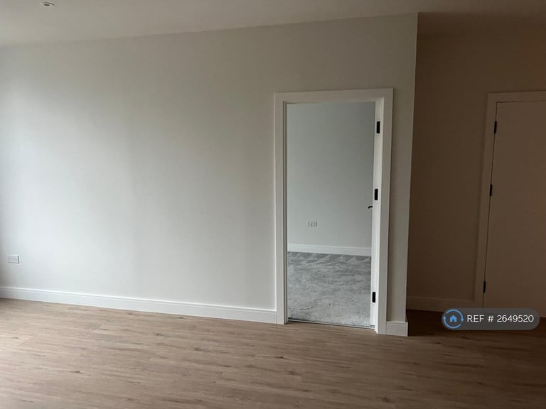 1 bedroom flat in Vale House, Reigate, RH2 (1 bed) (#2649520)