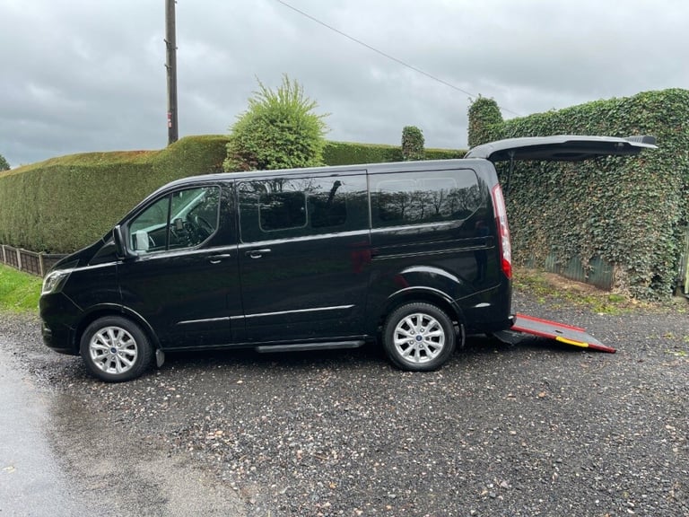  Ford Tourneo Custom 2.0 EcoBlue 130ps Titanium WHEELCHAIR ACCESSIBLE VEHICLE 4