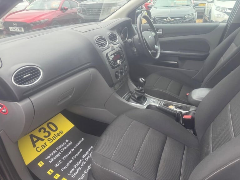 2011 Ford Focus 1.6 TDCi Titanium 5dr [110] [DPF] HATCHBACK DIESEL Manual