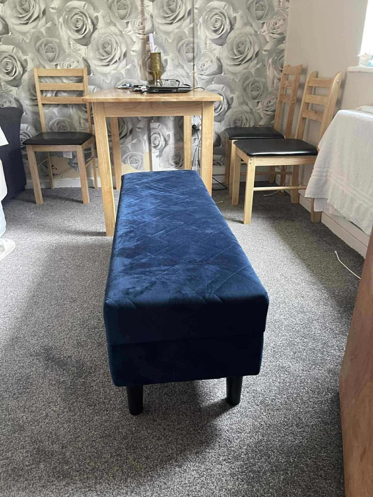 Smart Tv king size bed frame, matress   