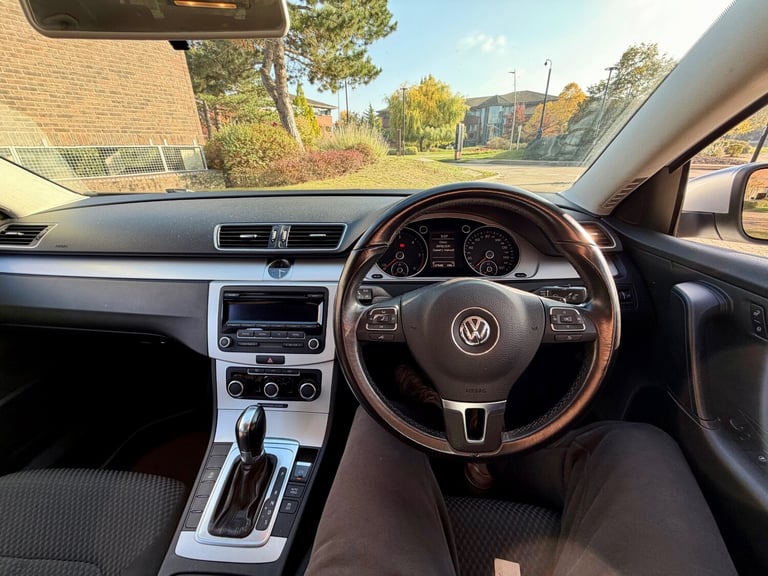 2014 Volkswagen Passat 2.0 TDI Bluemotion Tech R-Line 4dr DSG SALOON Diesel Automatic