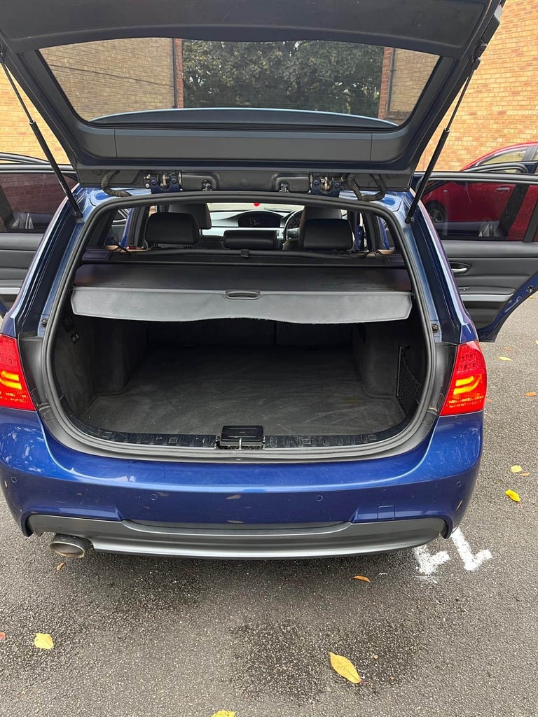 BMW, 3 SERIES, Estate, 2009, Manual, 1995 (cc), 5 doors