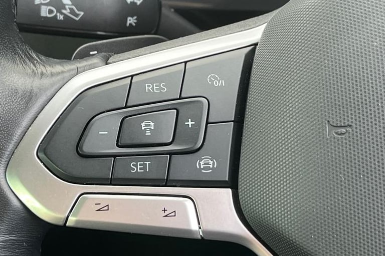 2022 Volkswagen Tiguan 1.5 TSI 150 Life 5dr DSG SEMI-AUTO Estate Petrol Semi Automatic