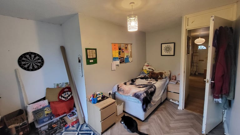 2 bed in Watford