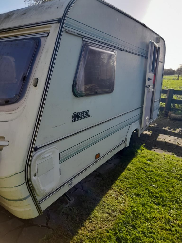 1999 compass Caravan 