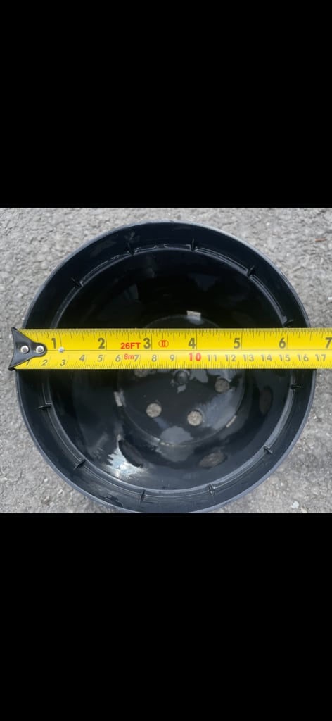 image for 2 Litre Plastic Plant Pots USED ONCE Qty 1000