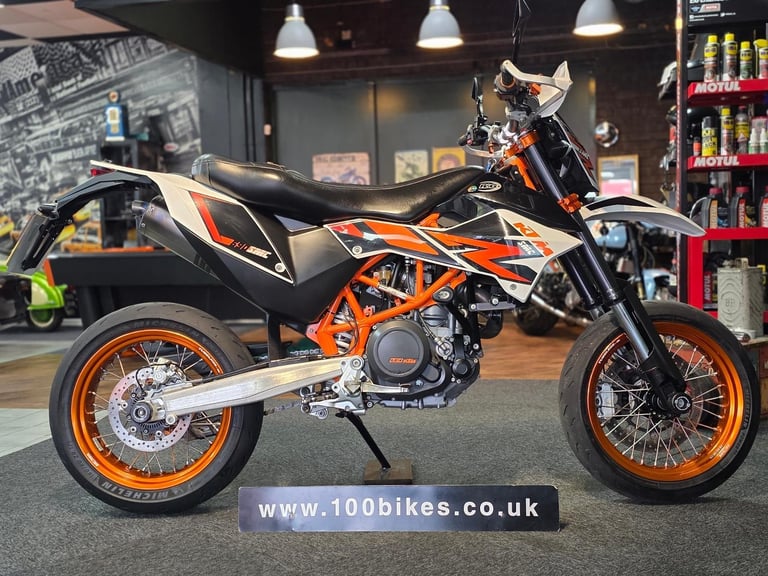 image for 2015 KTM 690 SMC SUPER MOTO EXTRA'S 10,000 MILE'S 