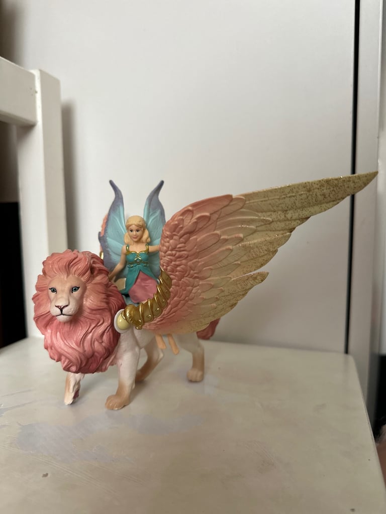 Schleich Lion and Fairy figures 