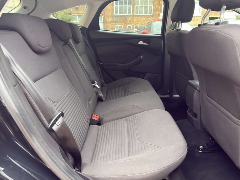 2015 Ford Focus 1.0 EcoBoost 125 Titanium 5dr HATCHBACK PETROL Manual