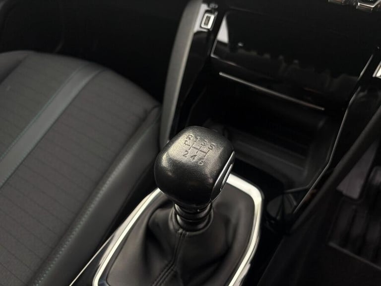 2022 Peugeot 2008 1.2 Puretech Allure Premium Suv 5dr Petrol Manual Euro 6 (s/s) (100 Ps) HATCHBA...