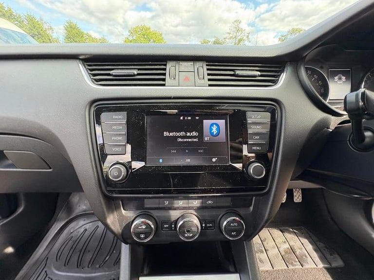 2014 Skoda Octavia 2.0 TDI CR SE 5dr HATCHBACK DIESEL Manual