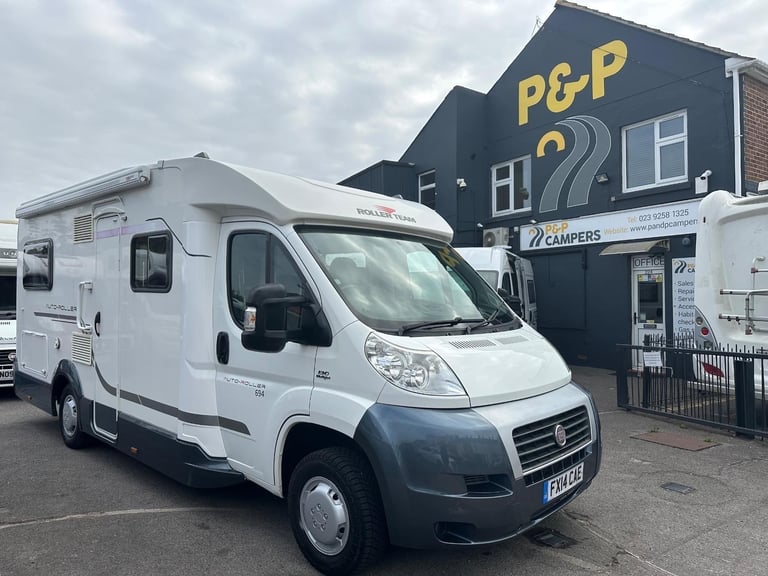 image for Roller Team Auto-Roller 694 4 berth DIESEL MANUAL 2014/14