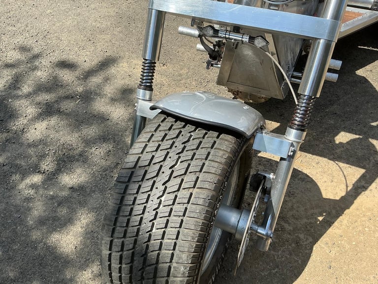 AGAINST THE WINDS trike free delivery