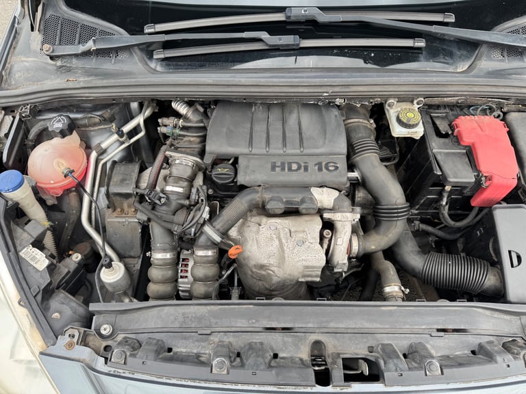 Peugeot, 308, Hatchback, 2008, Manual, 1560 (cc), 5 doors