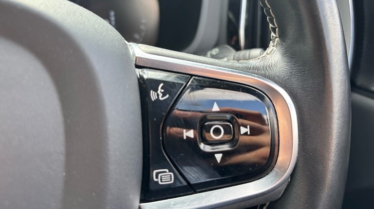 2020 Volvo XC60 Recharge R-Design, T6 AWD plug-in hybrid Estate Petrol Parallel PHEV Automatic
