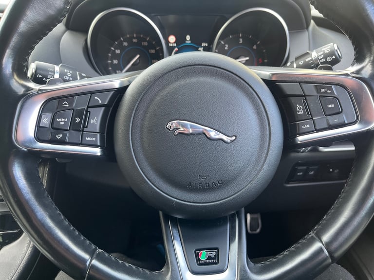 JAGUAR F-PACE R-SPORT 2017 4AWD AUTO