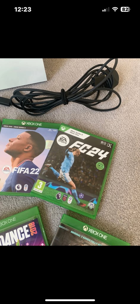 Xbox One S with controller, games and charging pod. All cables included 