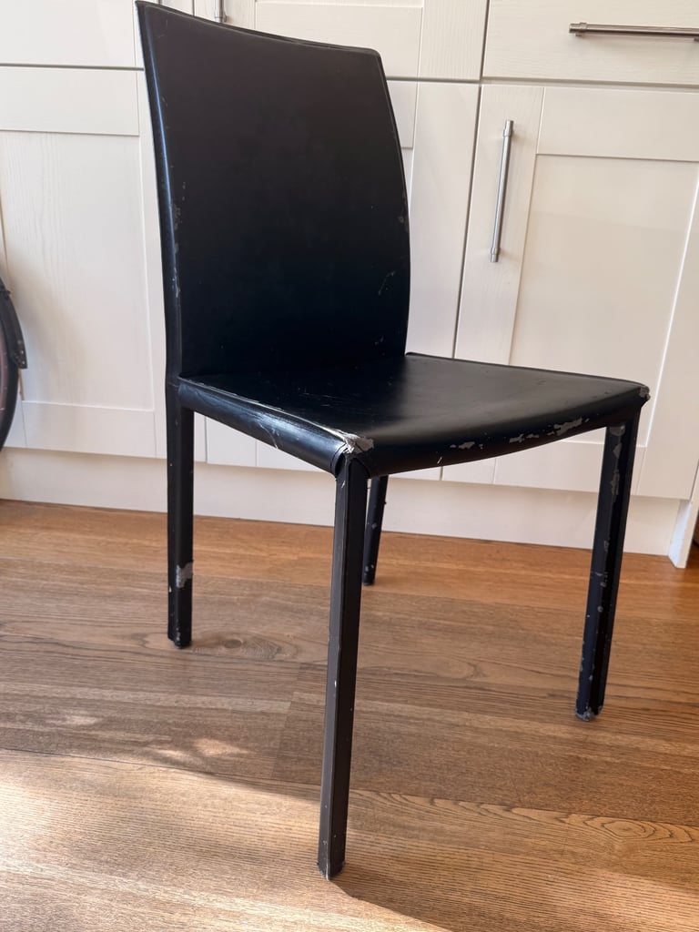 FREE kitchen chairs, very worn off, BoConcept