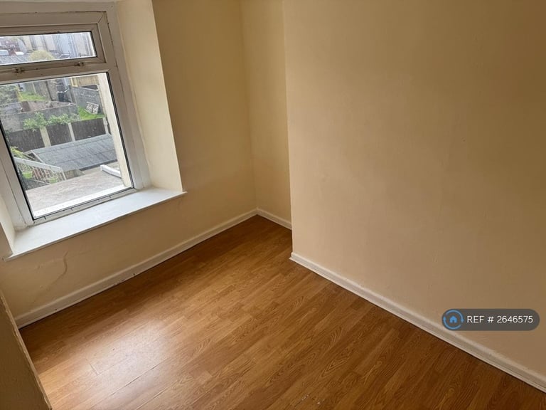 2 bedroom house in Brookdale Street, Neath, SA11 (2 bed) (#2646575)