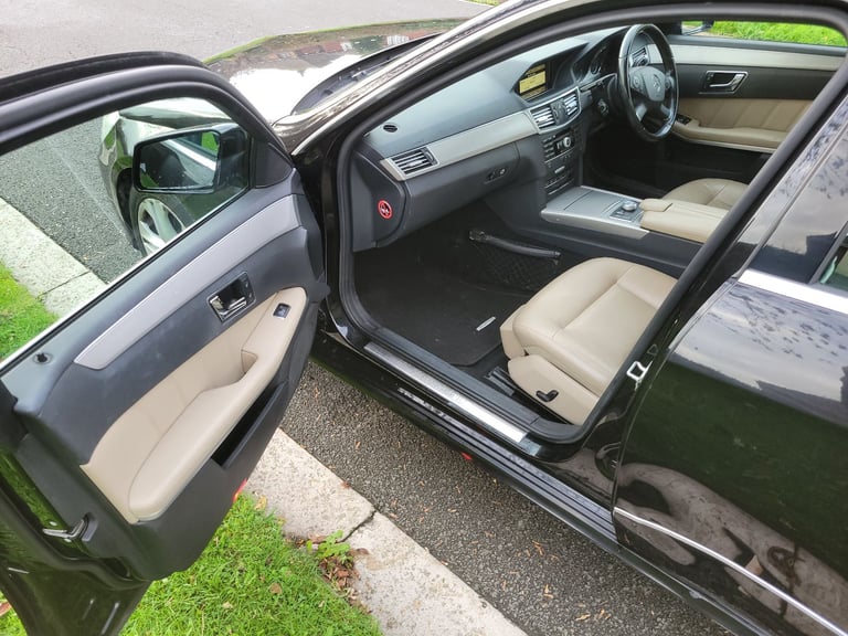 Mercedes-Benz, E CLASS, Saloon, 2011, Semi-Auto, 2987 (cc), 4 doors