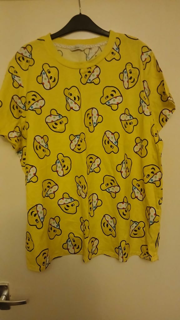 Woman's children in need t shirt size 2xl
