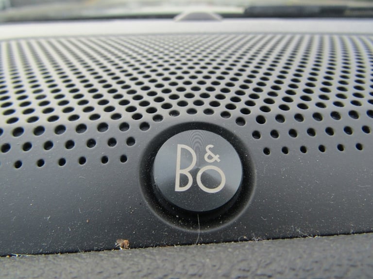 2024 Ford Kuga 2.5 PHEV ST-Line X 5dr CVT - 20'' Alloys / Tech Pack / Huge saving VS New Estate P...