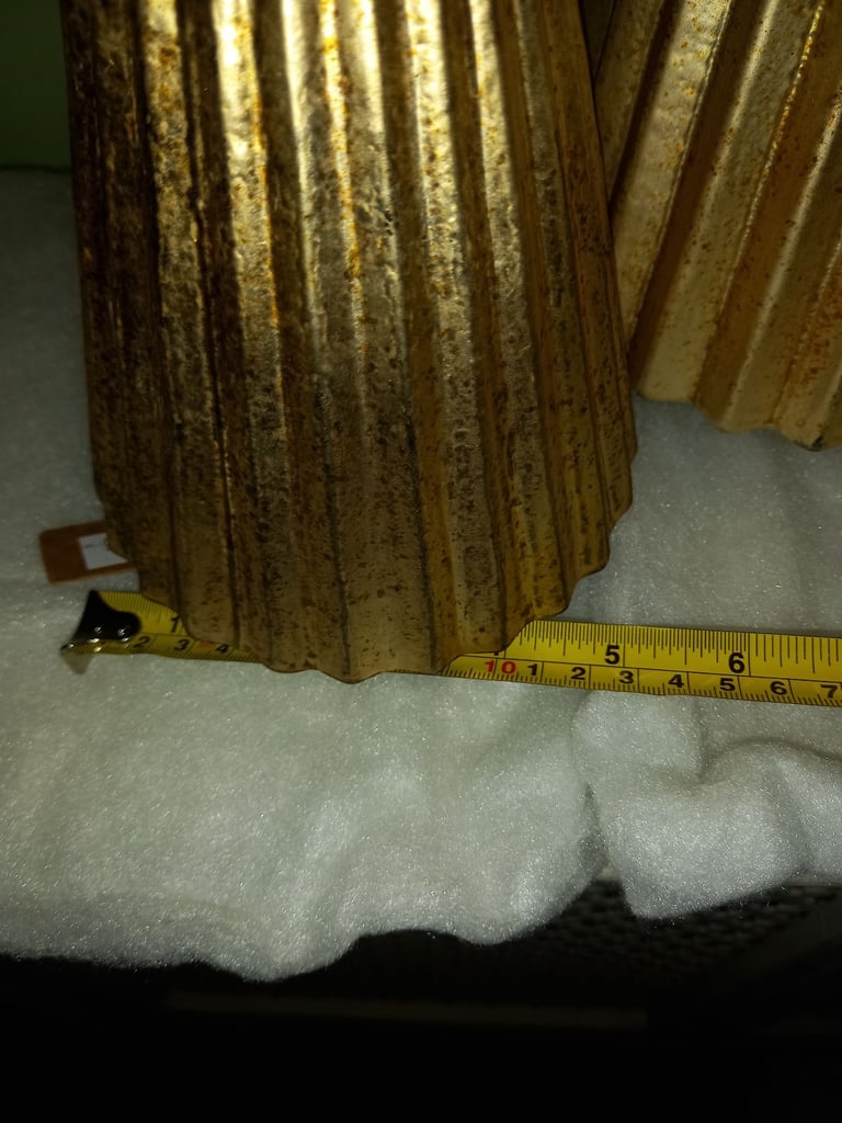 Modern style set of 3 gold Christmas  tree ornaments 50% RRP