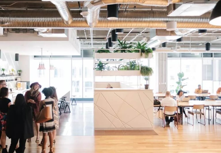 Furnished offices to rent in *Moorgate*. Office Spaces for 2 to 700 desks EC2