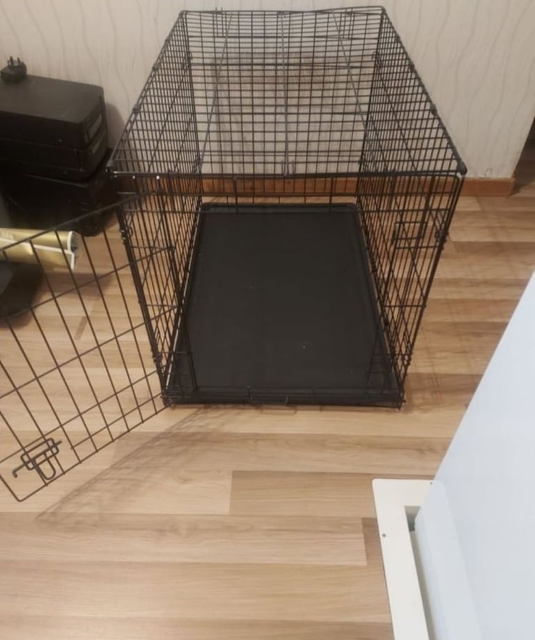 Dog cage 