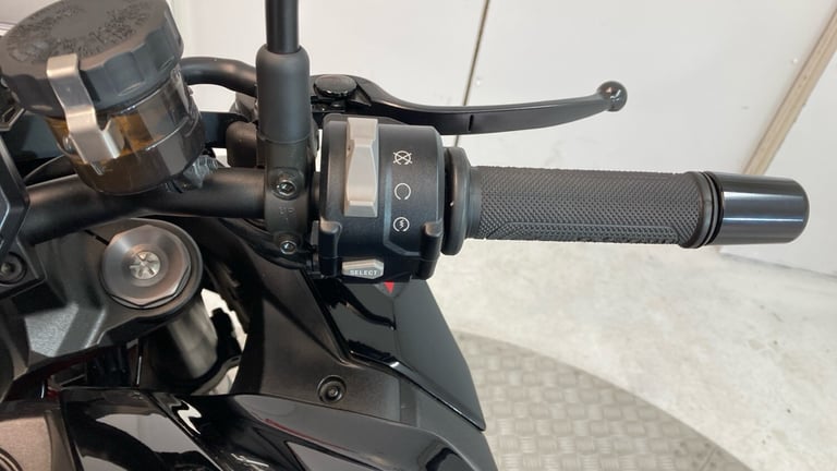 2022 Kawasaki Z R1000KNFAN (22MY) SPORTS Petrol Manual