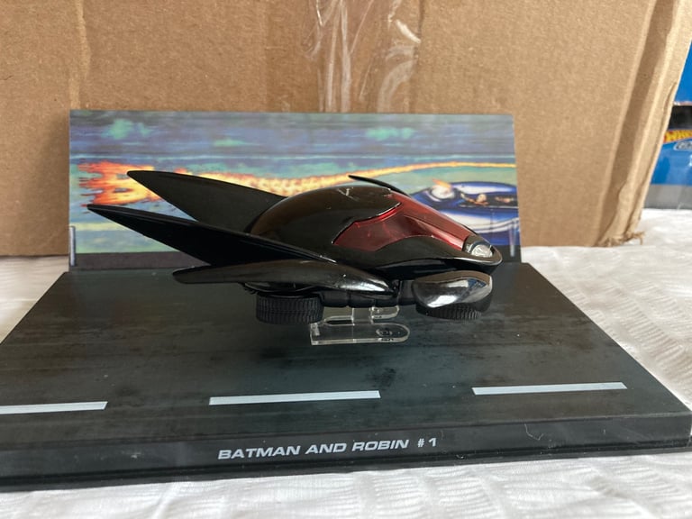 5 x various Batman Cars/Vehicles