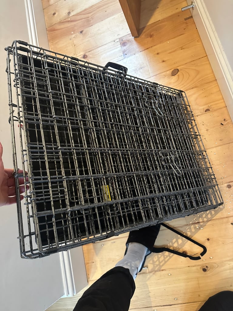 Dog crate 