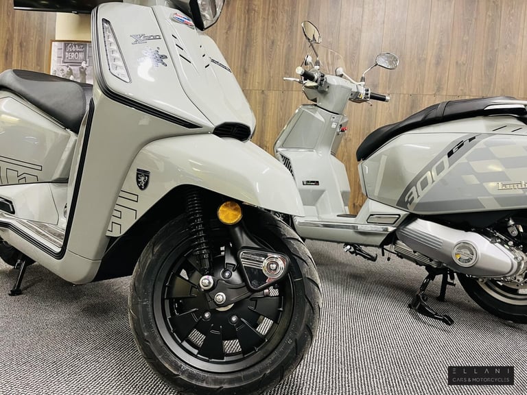 2025 Lambretta X 300 300 Scooter Petrol Automatic Euro 5 (25 ps) Scooter Petrol Automatic