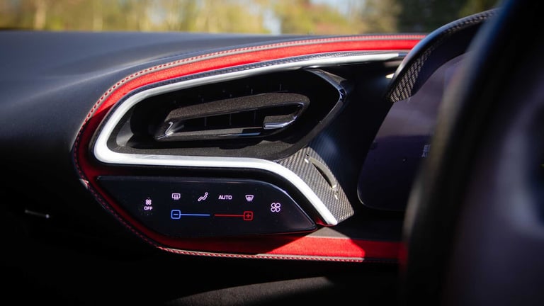 2023 Ferrari 296 GTS 3.0T V6 7.45kWh Spider F1 DCT Euro 6 (s/s) 2dr Convertible Plug-In Hy Automatic