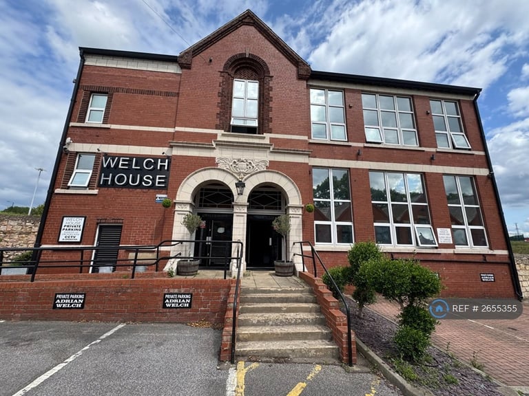 1 bedroom flat in Welch House, Hyde Park, Doncaster, DN4 (1 bed) (#2655355)