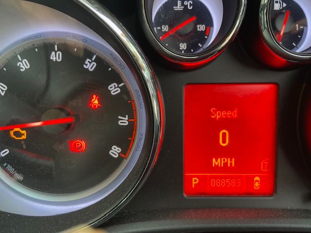 FOR SALE – 2011 Vauxhall Astra 1.6 Hatchback Automatic  – 88,600 miles – Good condition