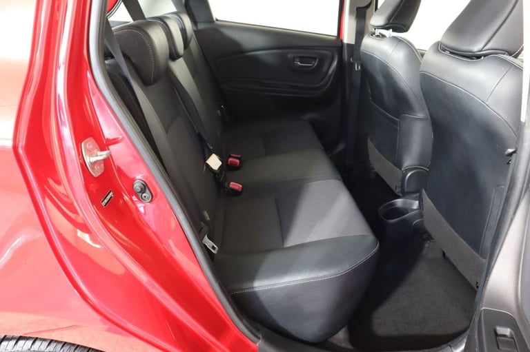 2014 Toyota Yaris 1.33 Dual VVT-i Excel Hatchback 5dr Petrol Manual Euro 5 Euro 5 (99 ps) Hatchba...