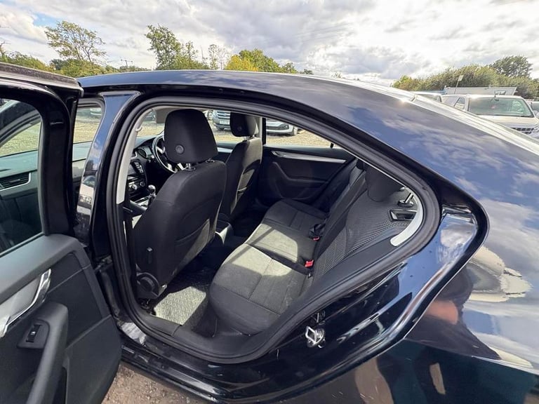 2014 Skoda Octavia 2.0 TDI CR SE 5dr HATCHBACK DIESEL Manual
