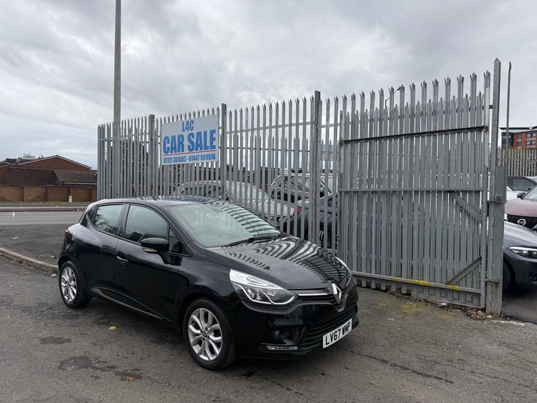 image for 2017 Renault Clio 1.2 16V Dynamique Nav 5dr HATCHBACK Petrol Manual