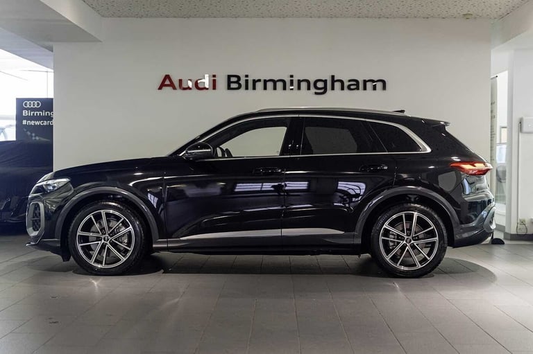 2025 Audi Q5 2.0 TDI Quattro Launch Edition 5dr S Tronic SUV Diesel Automatic