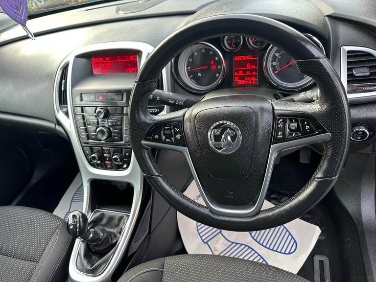 Vauxhall Astra 1.4 SRI! Low Mileage! With Full Service History!