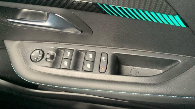 2022 Peugeot 208 1.2 PureTech Allure Premium + Hatchback 5dr Petrol Manual Euro 6 (s/s) (100 Hatc...