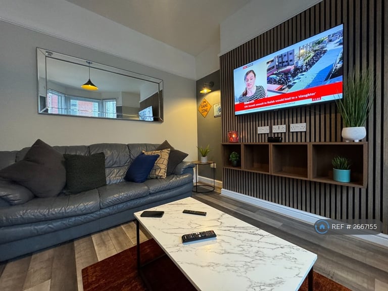 6 bedroom house in Dudley Road, Liverpool, L18 (6 bed) (#2667155)