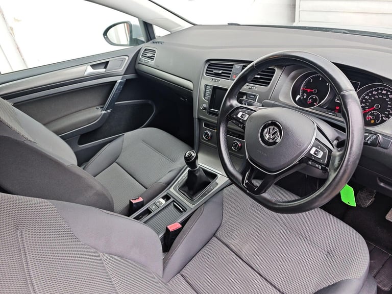 2014 Volkswagen Golf 1.6 TDI 105 SE 5dr HATCHBACK DIESEL Manual