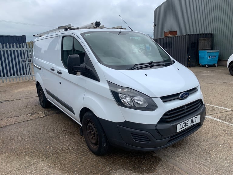 FORD TRANSIT CUSTOM 2.2 TDCi 100ps ECOnetic 310 FWD L1H1 SWB LOW ROOF PANEL VAN