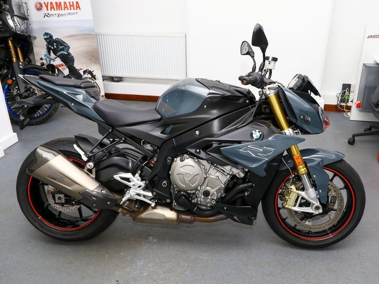 2017 BMW S1000R Sport. ONLY 9,237 MILES. Akrapovic Exhaust. Great Value £7,495