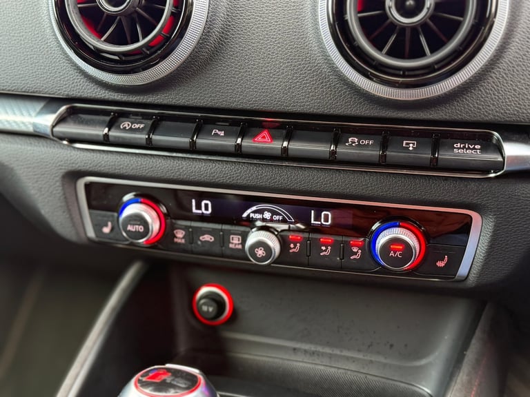 2015 Audi RS3 2.5 TFSI RS 3 Quattro 5dr S Tronic [Nav] HATCHBACK Petrol Automatic