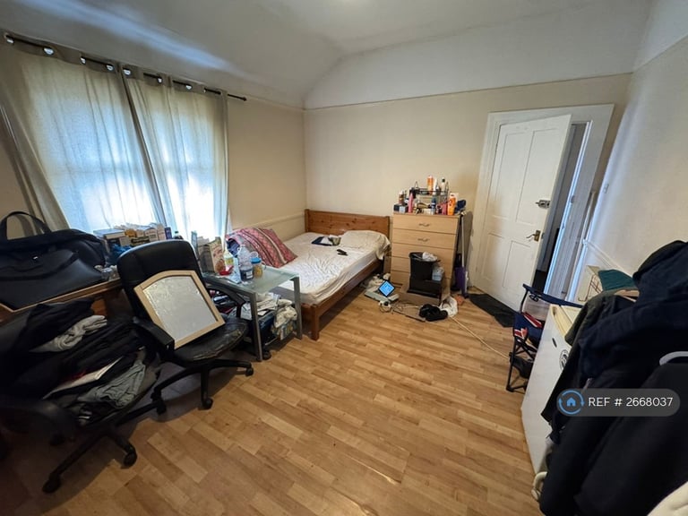 1 bedroom in Bevois Mansions, Southampton, SO14 (#2668037)