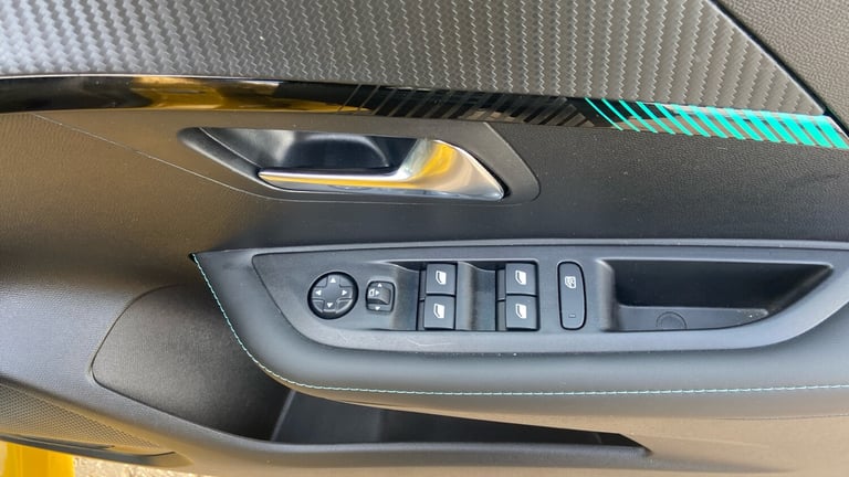 2023 Peugeot 208 1.2 PureTech Allure Premium + Hatchback 5dr Petrol Manual Euro 6 (s/s) (100 Hatc...