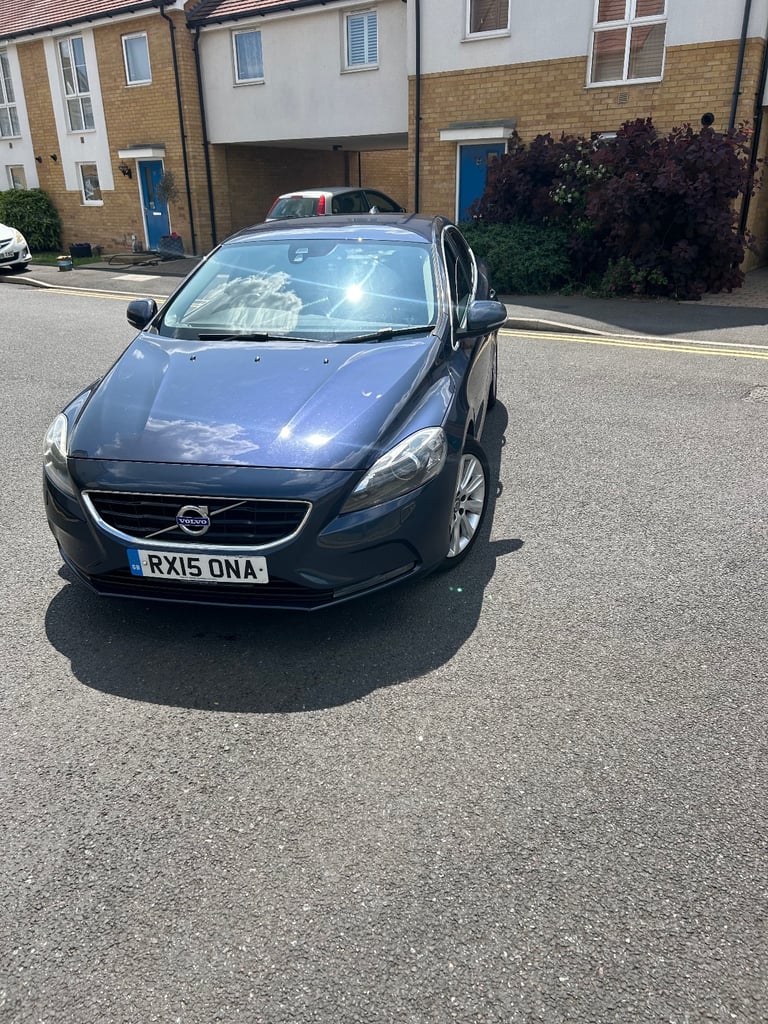 Volvo, V40, Hatchback, 2015, Semi-Auto, 1969 (cc), 5 doors